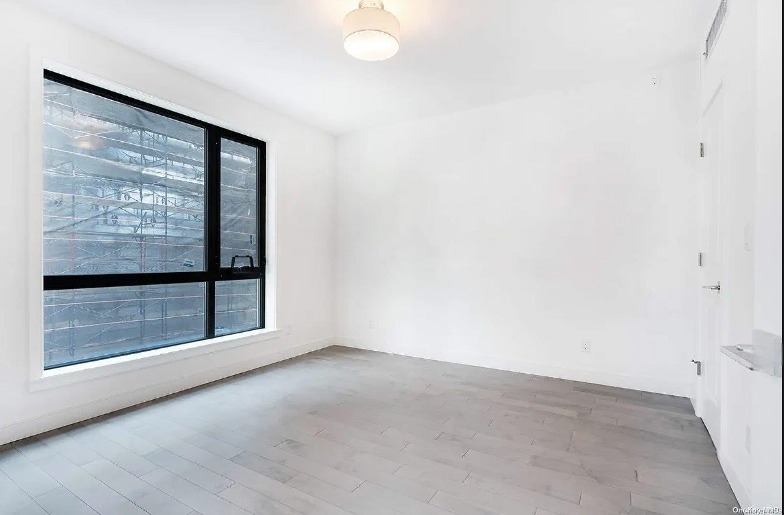 #3 photo, 41-04 27th St, কুইন্‌স Long Island City , NY 11101