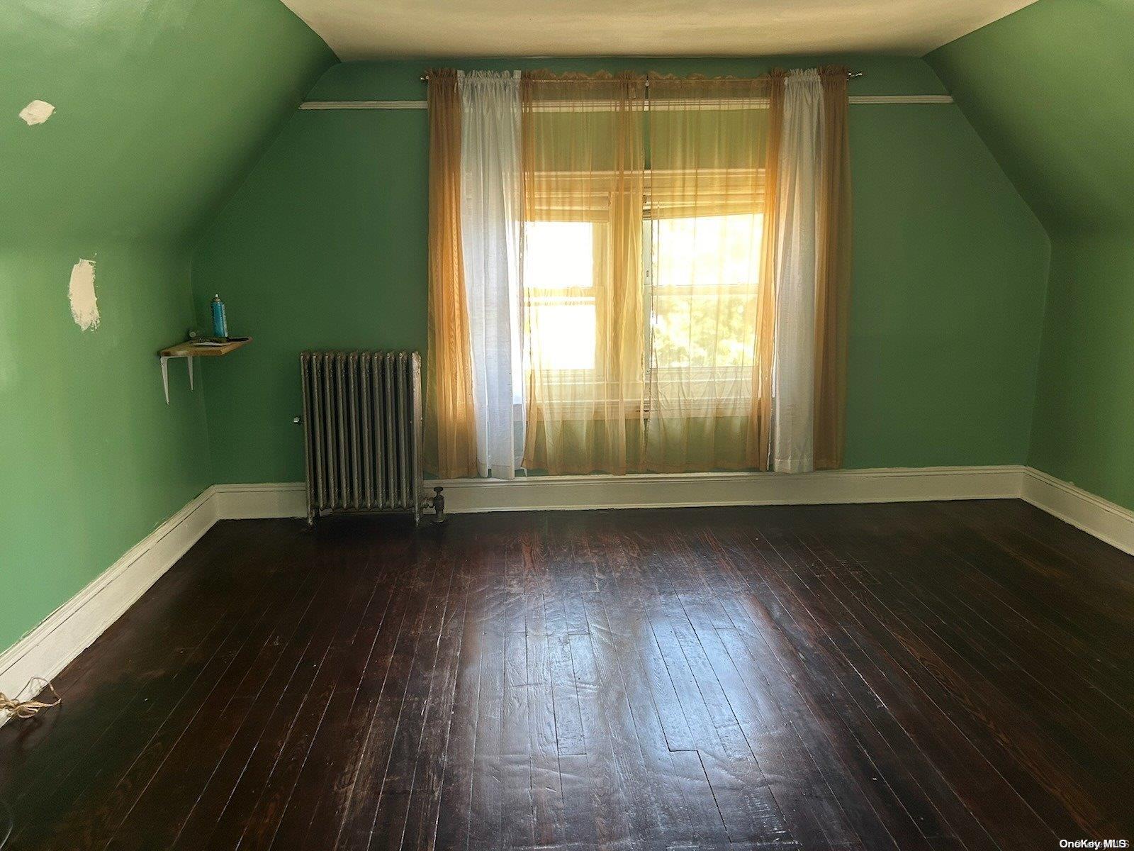 #16 photo, 2750 Bedford Avenue, ブルックリン区 Midwood , NY 11210