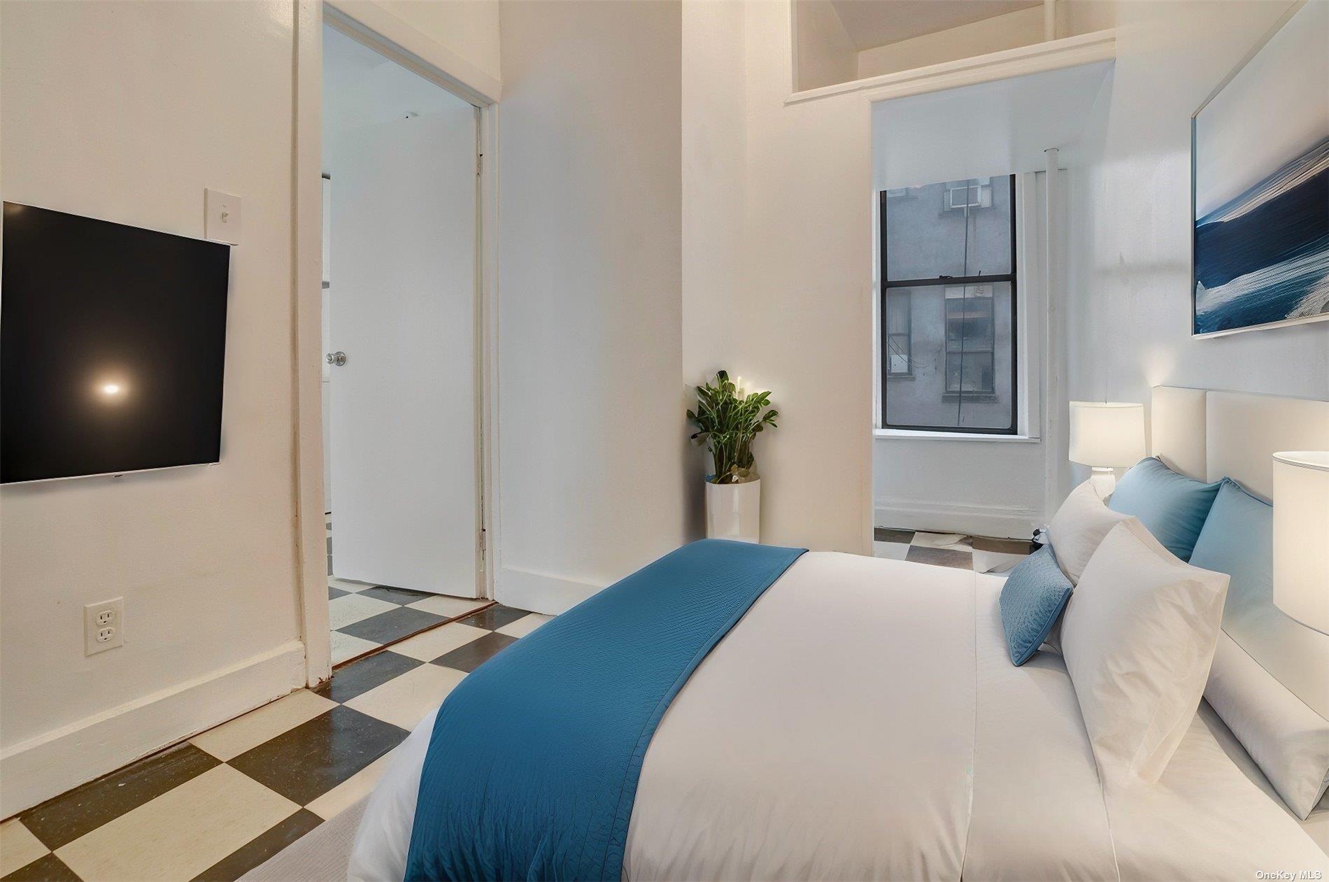 #5 photo, 76 Richardson Street, Brooklyn , NY 11211