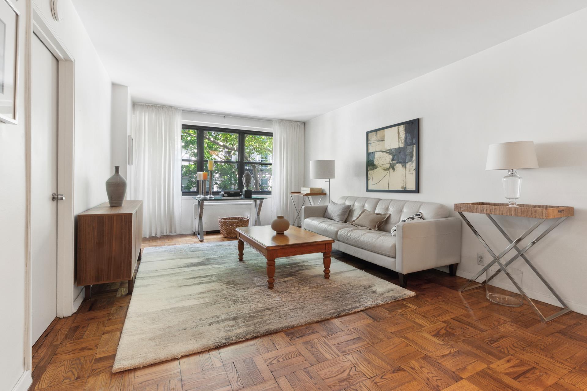 #1 photo, 315 E 65TH Street 4A, مانهاتن Lenox Hill , NY 10065