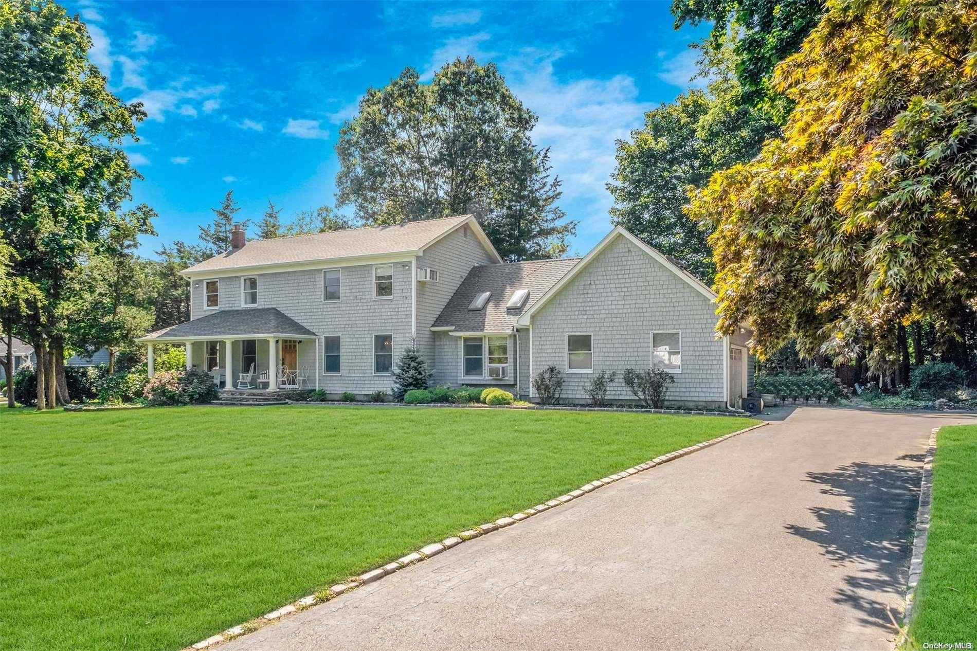 #1 photo, 10 Parviz Court, سوفولك Miller Place , NY 11764