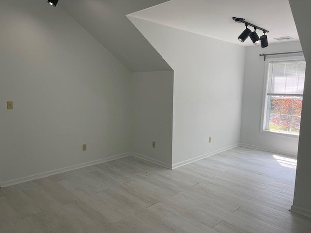 #13 photo, 3944 Route 9g, Red Hook , NY 12571