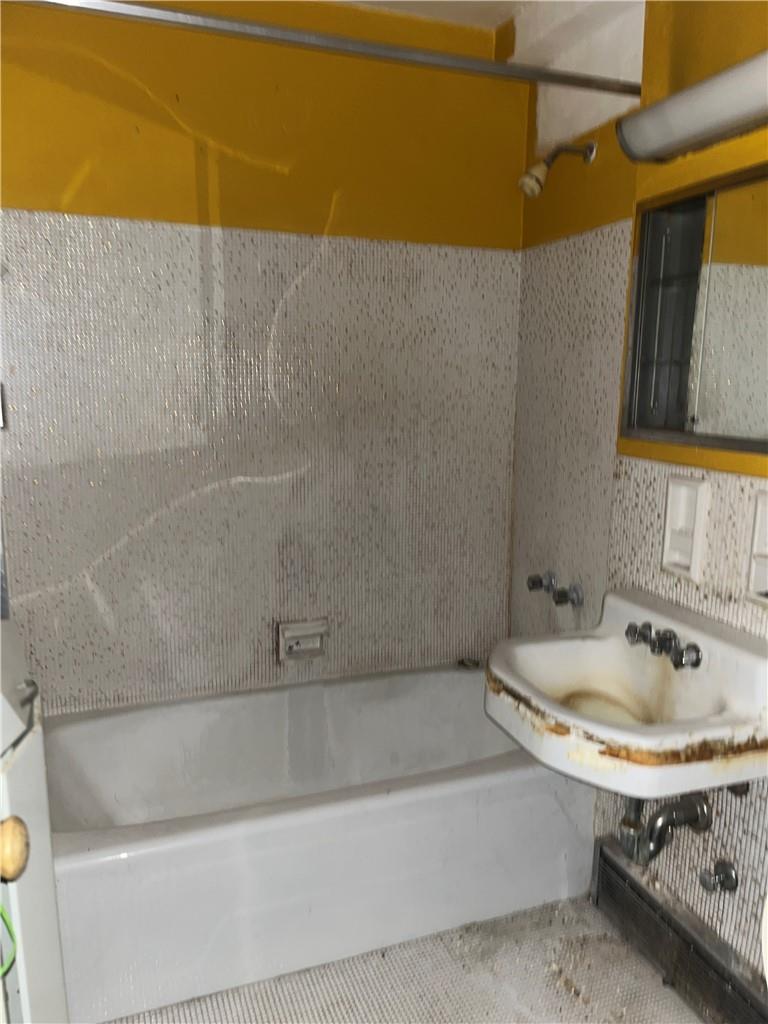 #13 photo, 1020 Grand Concourse, Бронкс ‖ Bronx , NY 10451