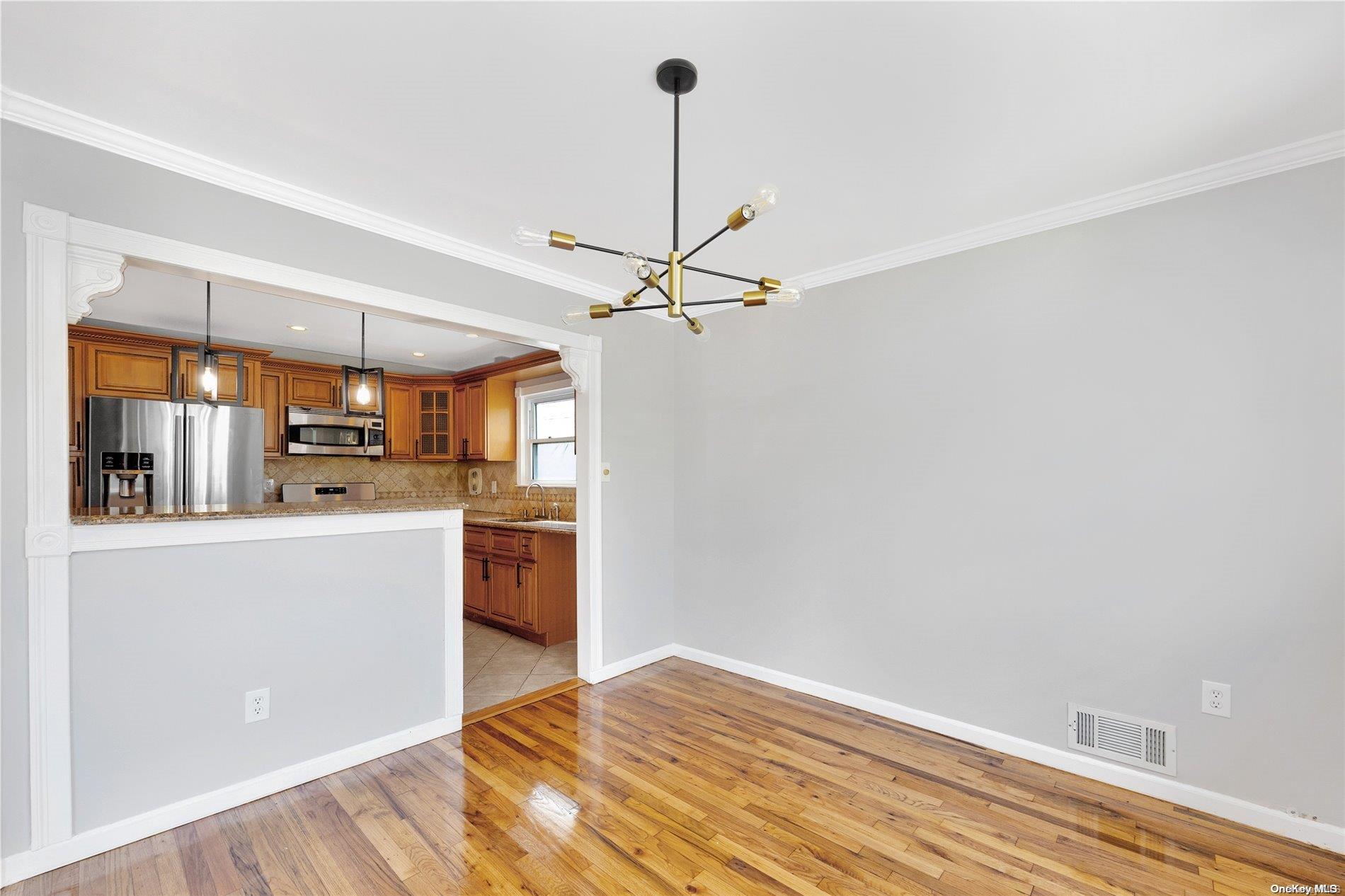#8 photo, 240-24 149th Avenue, 皇后区 Rosedale , NY 11422