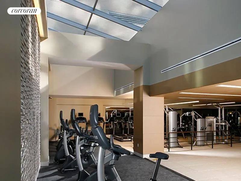 #1 photo, 505 W 37TH Street, Hudson Yards , NY 10018