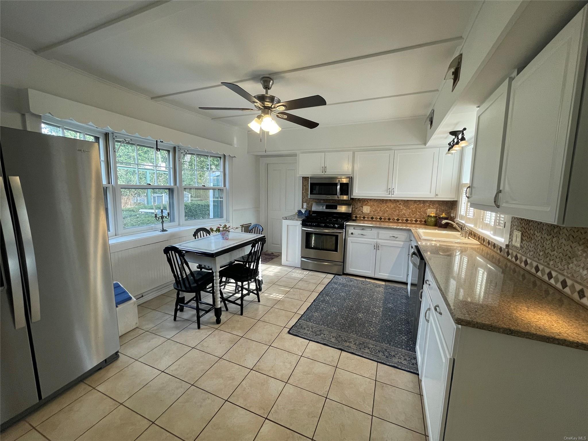 #4 photo, 190 S Country Road, サフォーク郡 Remsenburg , NY 11960