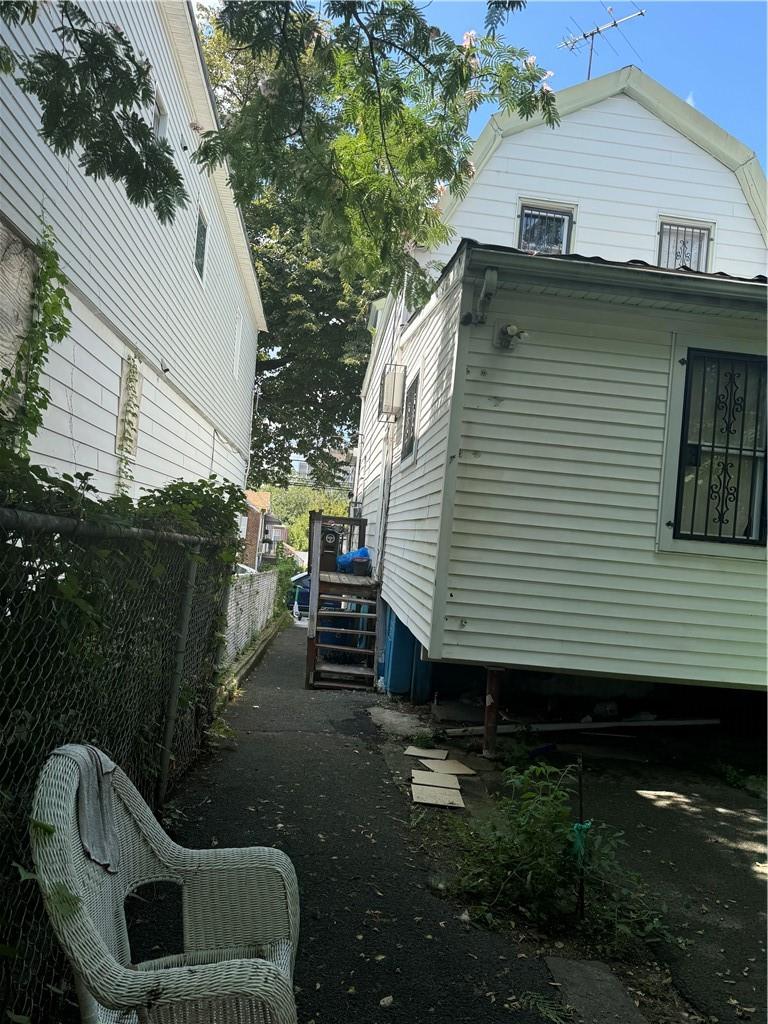 #5 photo, 1836 mulford Avenue, Bronx , NY 10461