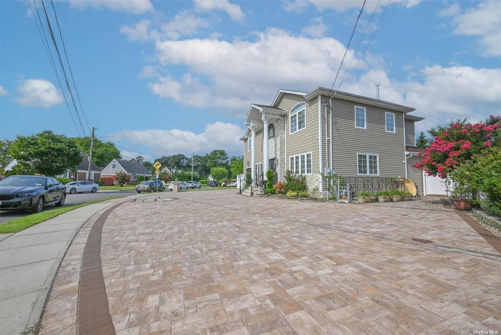 #2 photo, 1056 North Drive, ナッソー郡 Merrick , NY 11566