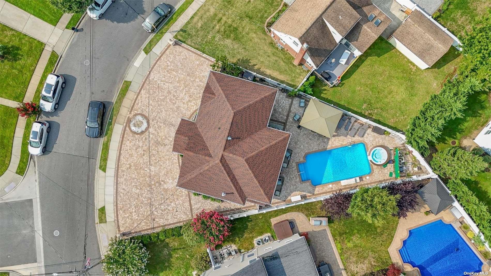 #7 photo, 1056 North Drive, ナッソー郡 Merrick , NY 11566