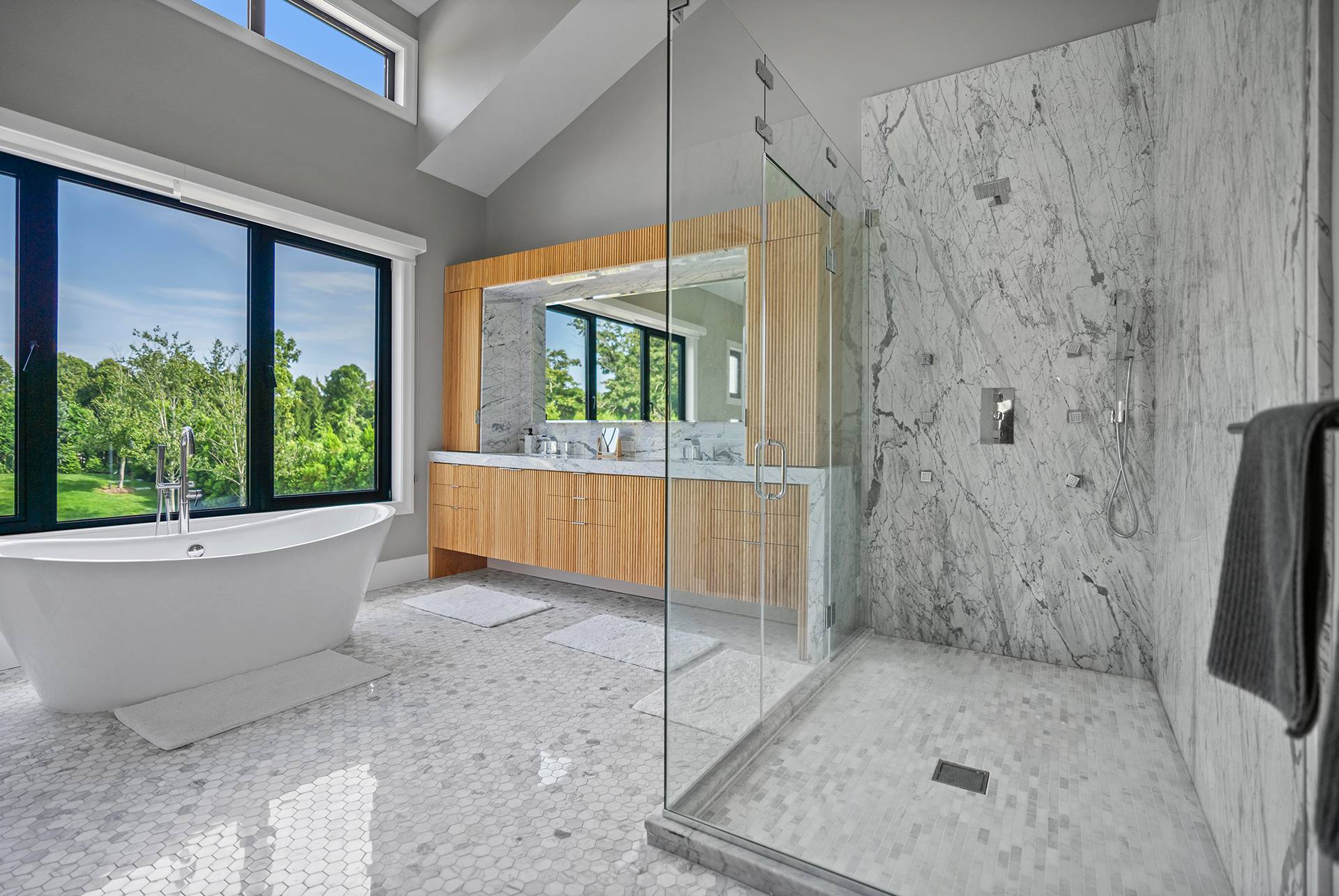 #18 photo, 276 N Main Street, サフォーク郡 Southampton , NY 11968