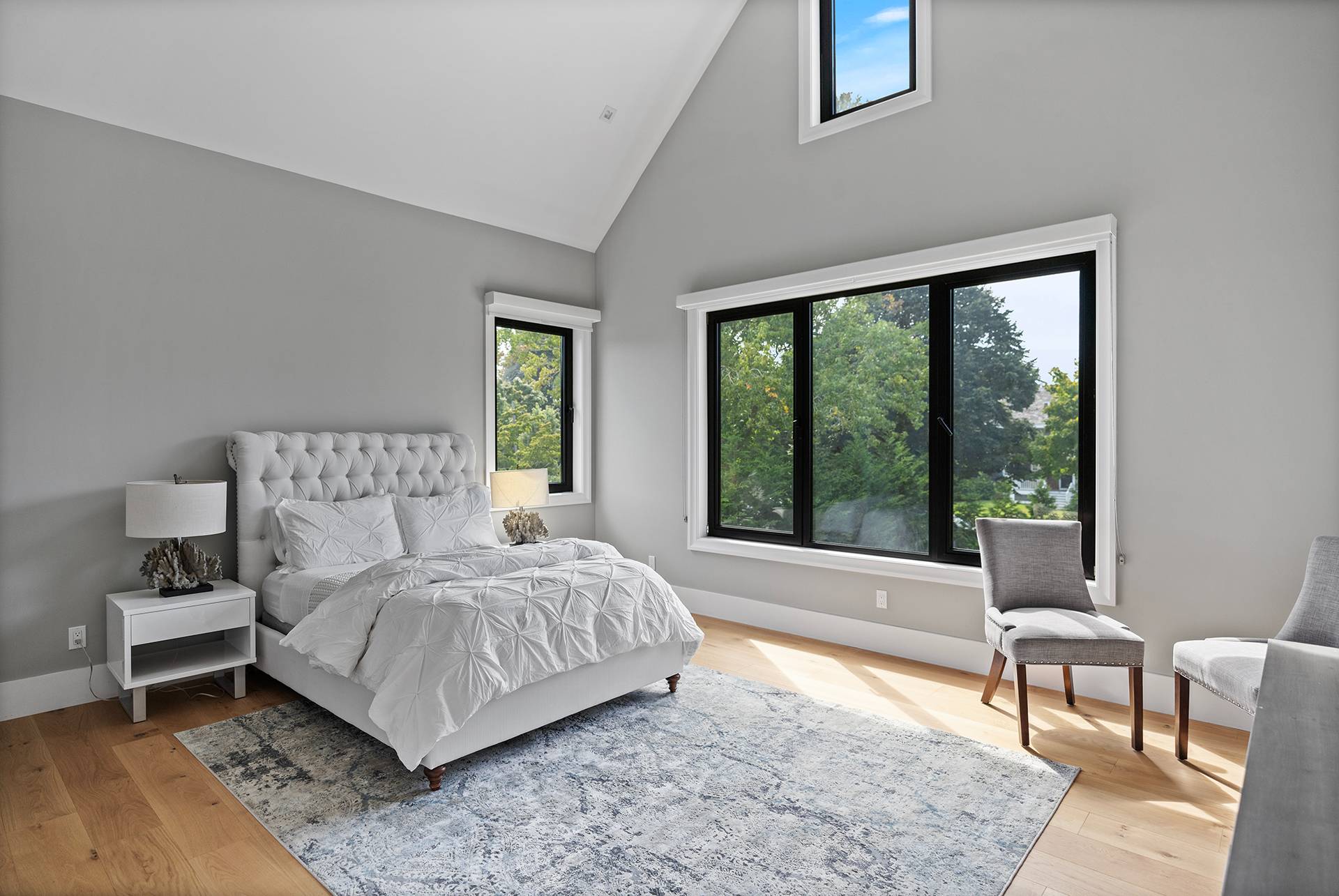 #19 photo, 276 N Main Street, サフォーク郡 Southampton , NY 11968