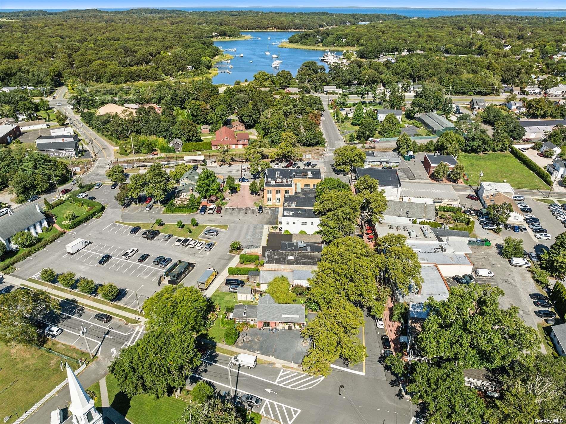 #19 photo, 95 Love Lane, サフォーク郡 Mattituck , NY 11952