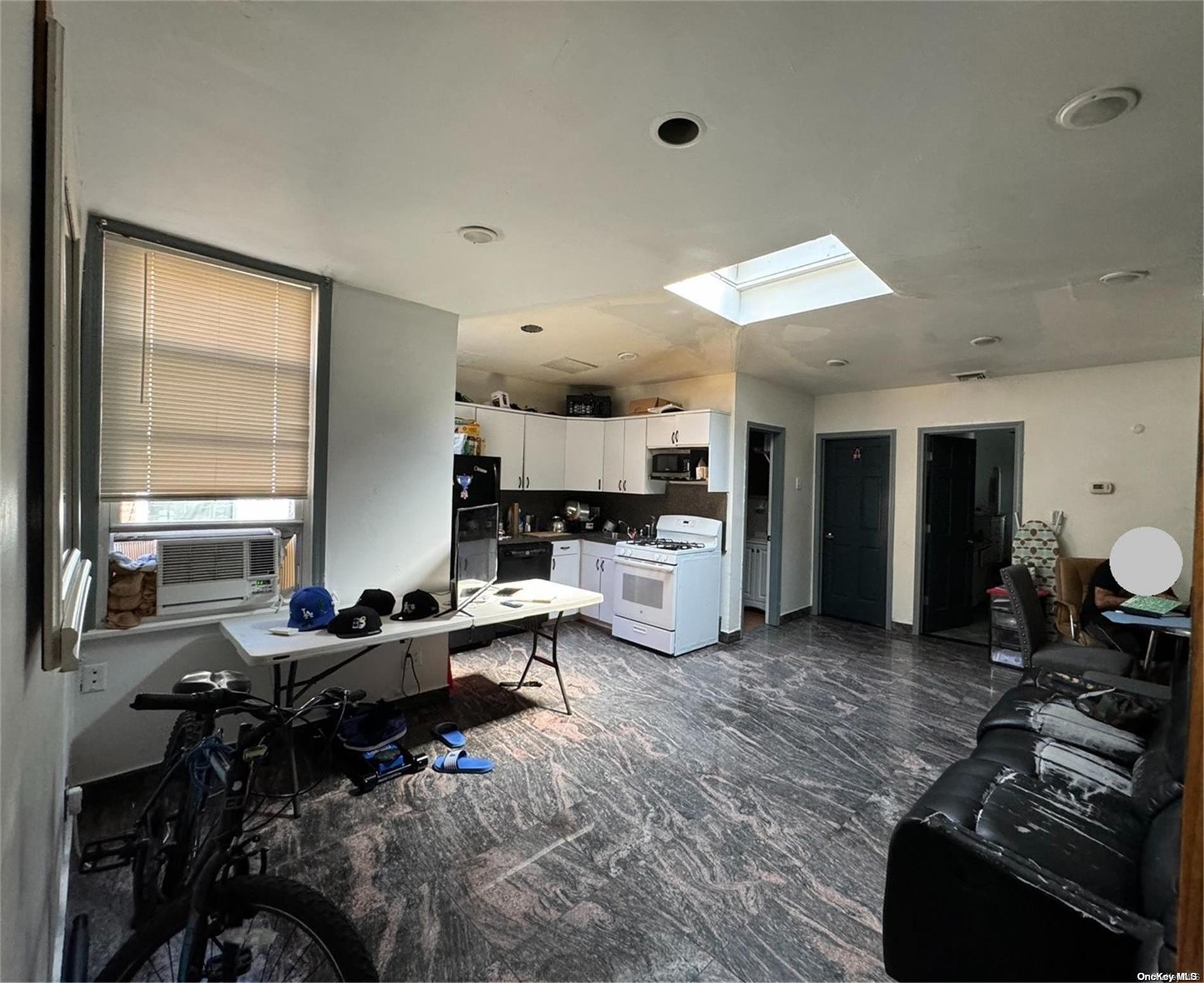 #16 photo, 132-04 Jamaica Avenue, Richmond Hill , NY 11418