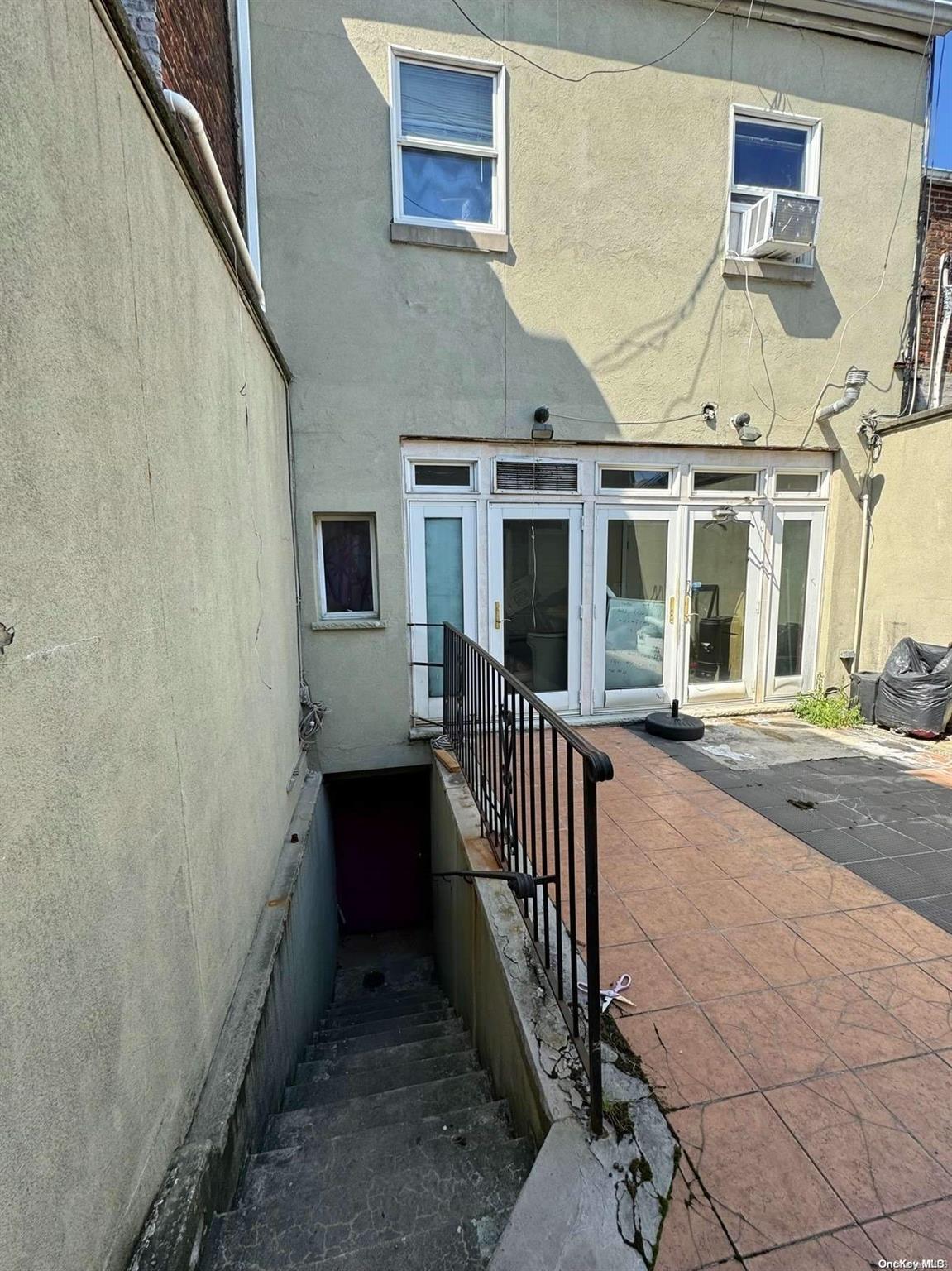 #3 photo, 132-04 Jamaica Avenue, Richmond Hill , NY 11418