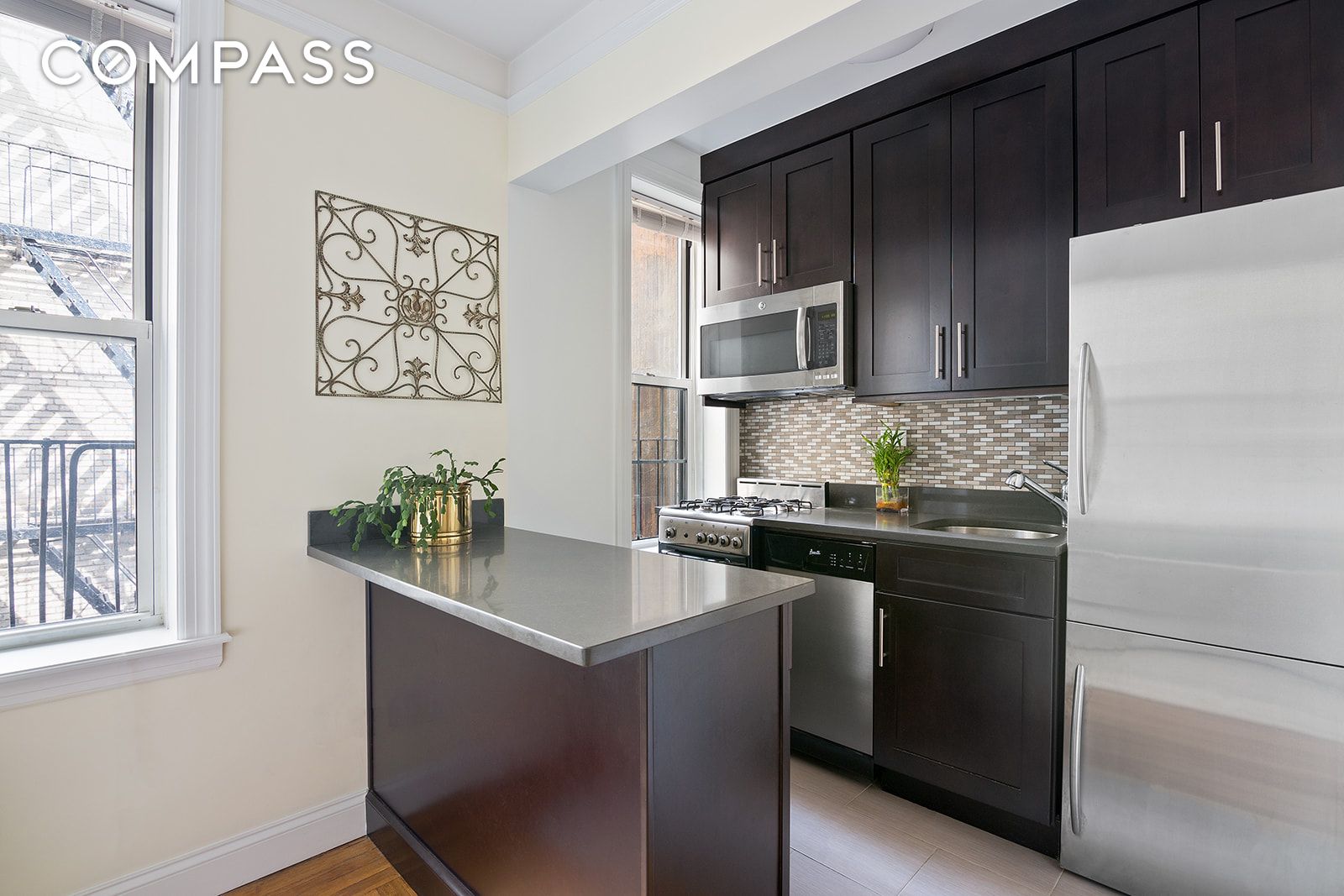 #1 photo, 59 Pineapple Street, Brooklyn Heights , NY 11201