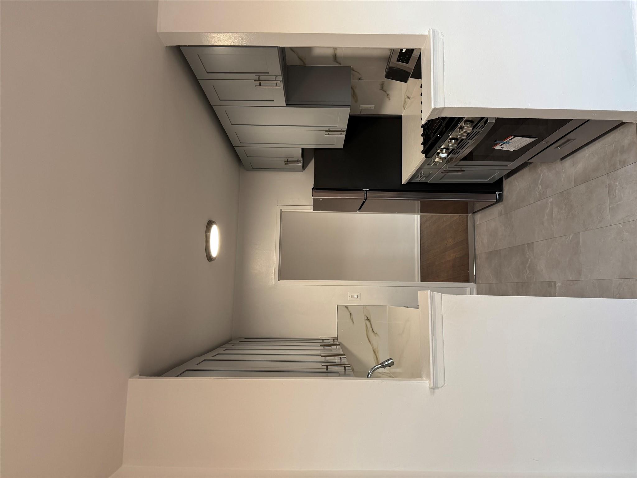 #16 photo, 65-50 Wetherole Street, クイーンズ区 Rego Park , NY 11374