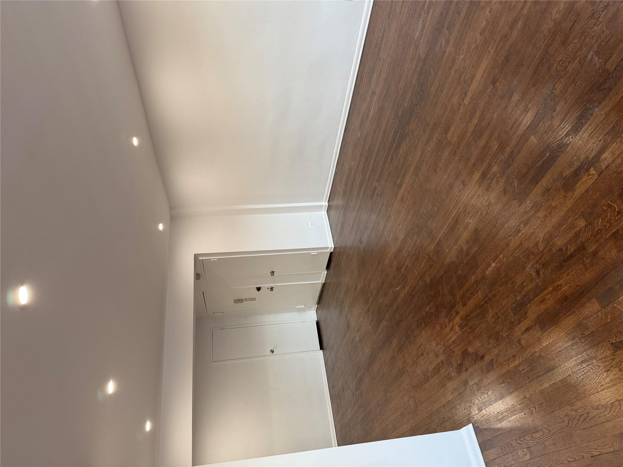 #17 photo, 65-50 Wetherole Street, クイーンズ区 Rego Park , NY 11374