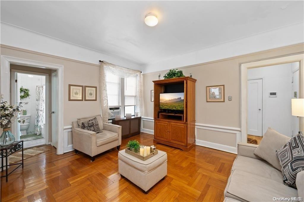 #2 photo, 325 Marine Avenue, ブルックリン区 Brooklyn , NY 11209