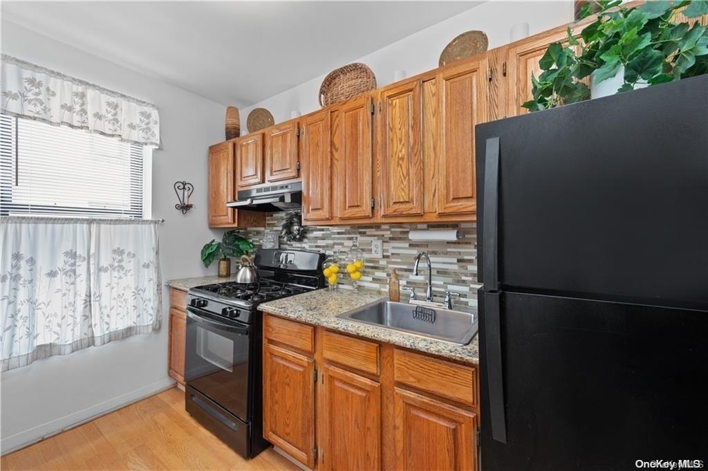 #5 photo, 325 Marine Avenue, ブルックリン区 Brooklyn , NY 11209