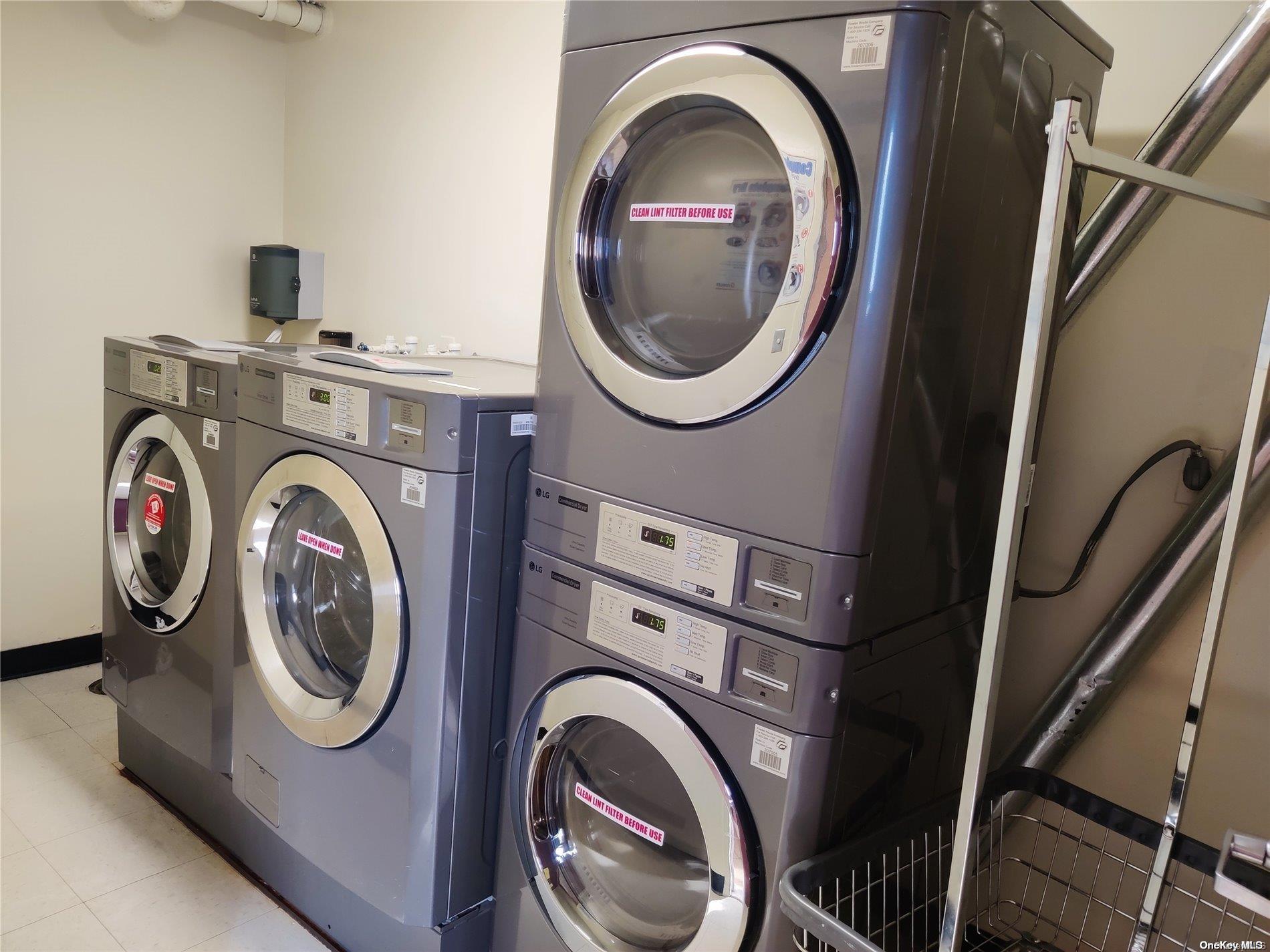 #19 photo, 152-18 Union Turnpike, Flushing , NY 11367