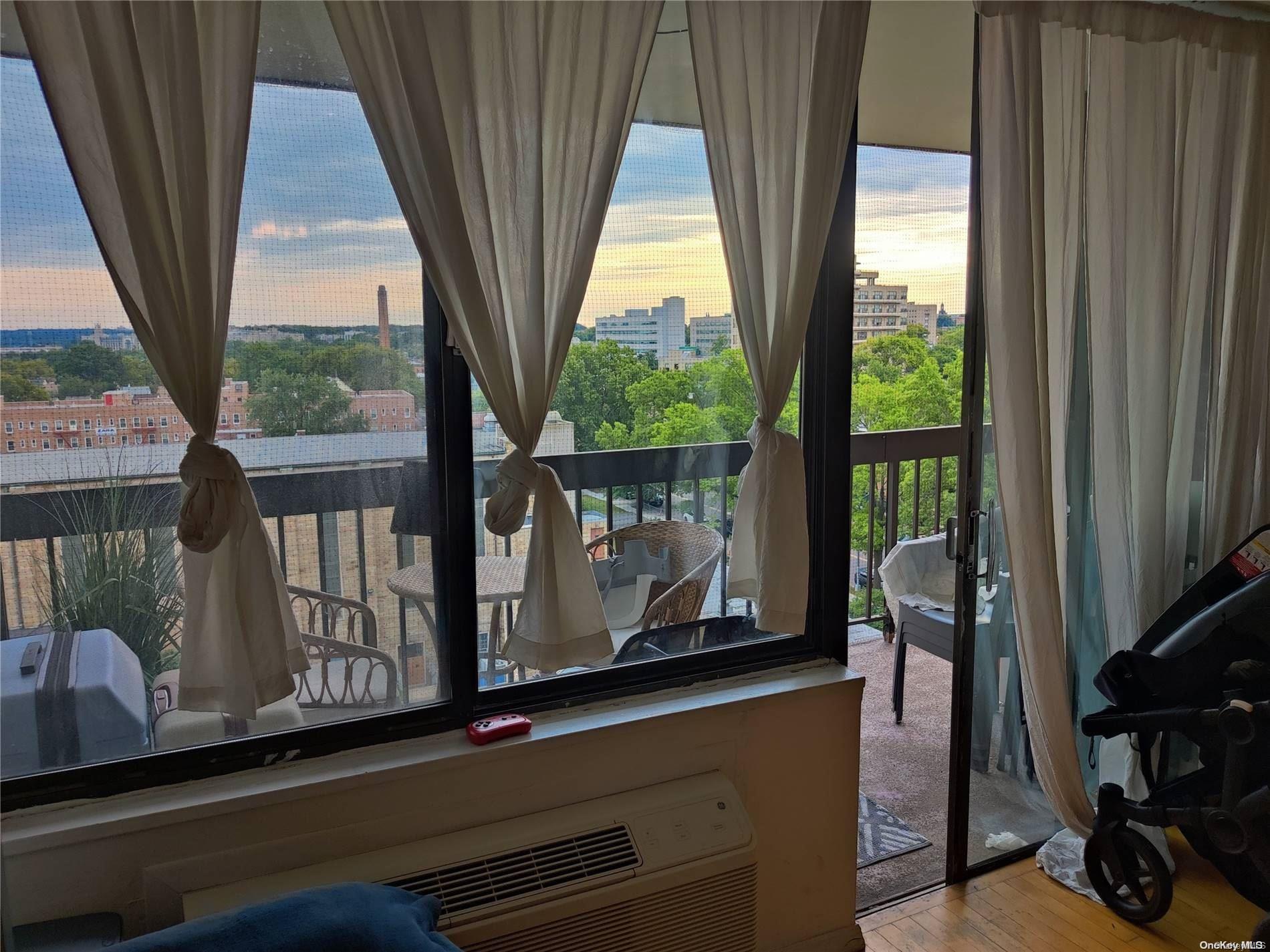 #3 photo, 152-18 Union Turnpike, Flushing , NY 11367