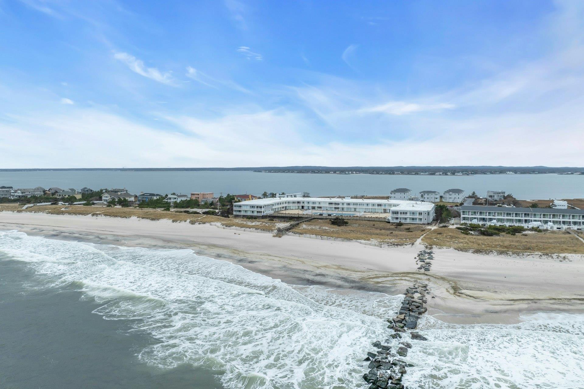 #17 photo, 585 Dune Road, サフォーク郡 Westhampton , NY 11977