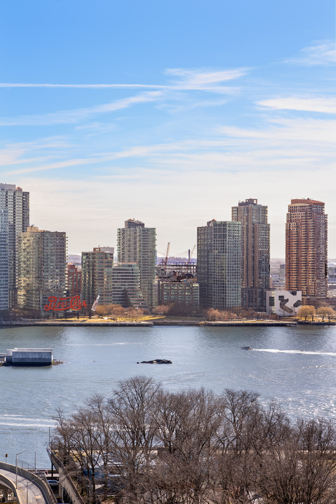 #19 photo, 100 UNITED NATIONS Plaza, マンハッタン Turtle Bay , NY 10017