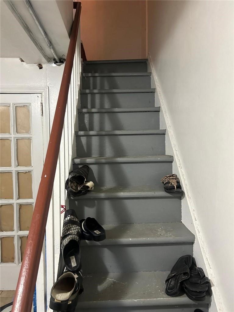 #5 photo, 1476 Arnow Avenue, Bronx , NY 10469