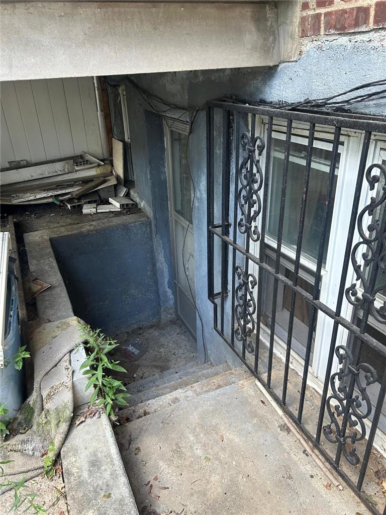 #6 photo, 1476 Arnow Avenue, Bronx , NY 10469