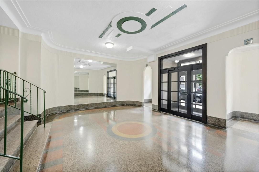 #13 photo, 2025 Valentine Avenue, הברונקס Bronx , NY 10457