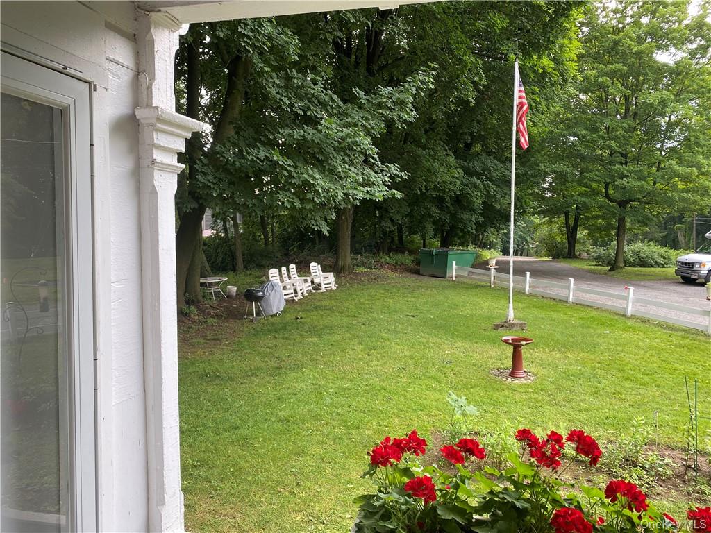 #12 photo, 1860 main Street, Mohegan Lake , NY 10547