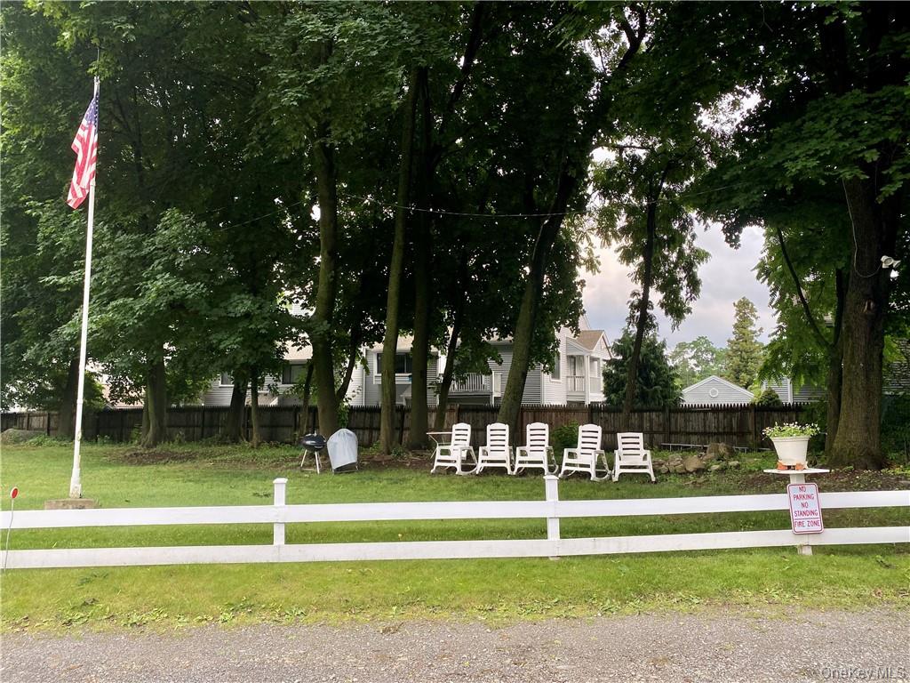 #14 photo, 1860 main Street, Mohegan Lake , NY 10547