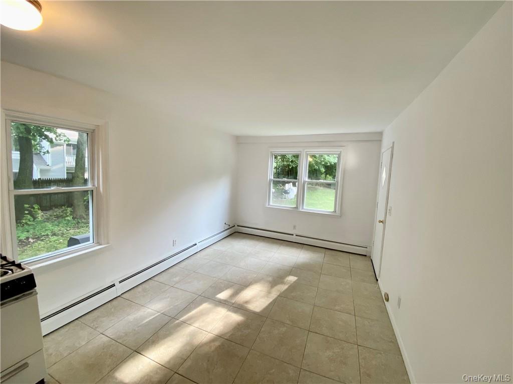 #5 photo, 1860 main Street, Mohegan Lake , NY 10547