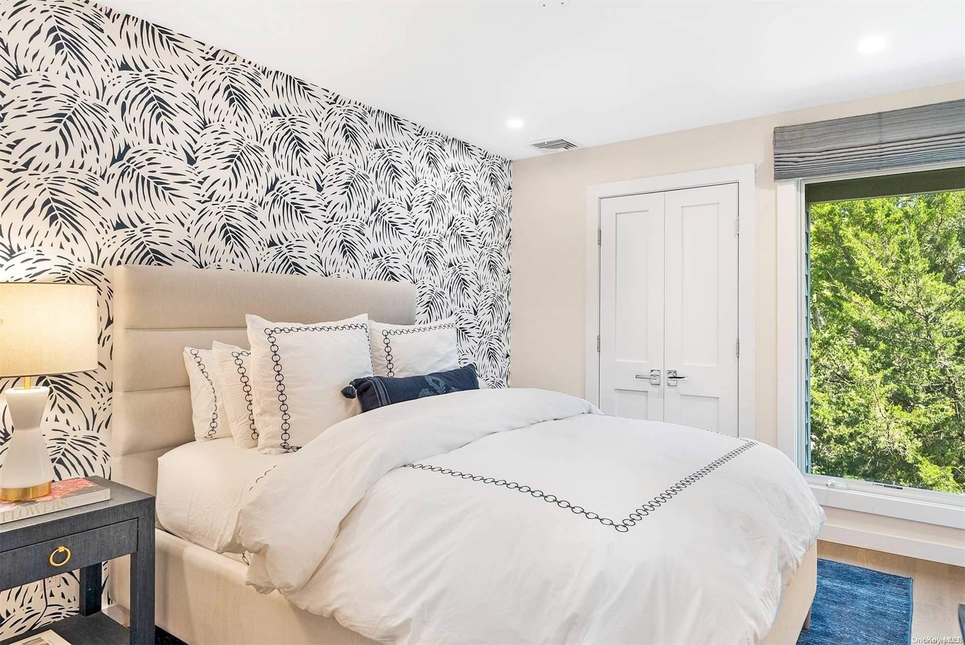 #17 photo, 68 W Water Street, Sag Harbor , NY 11963