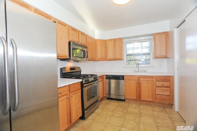 #1 photo, 1059 Old Northern Boulevard, ناسو Roslyn , NY 11576