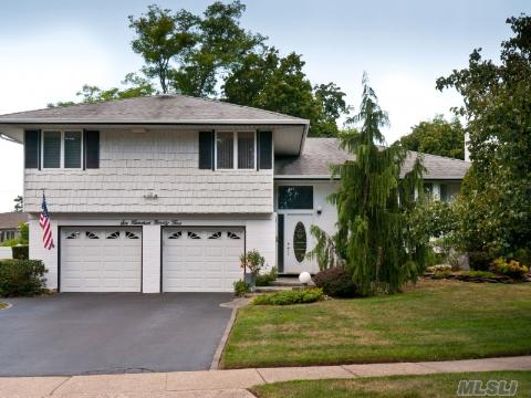 #1 photo, 695 Boelsen Drive, Westbury , NY 11590