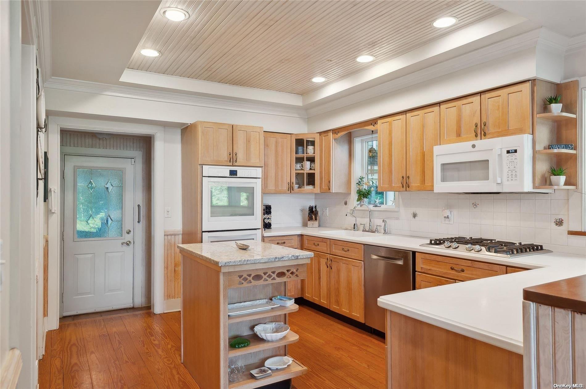 #16 photo, 156 Ram Island Drive, サフォーク郡 Shelter Island , NY 11964