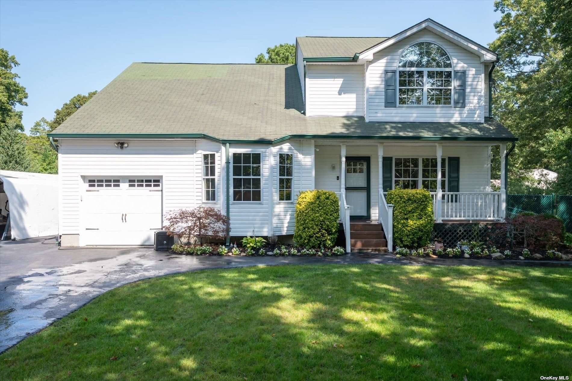 #1 photo, 233 Moriches Middle Island Road, Shirley , NY 11967