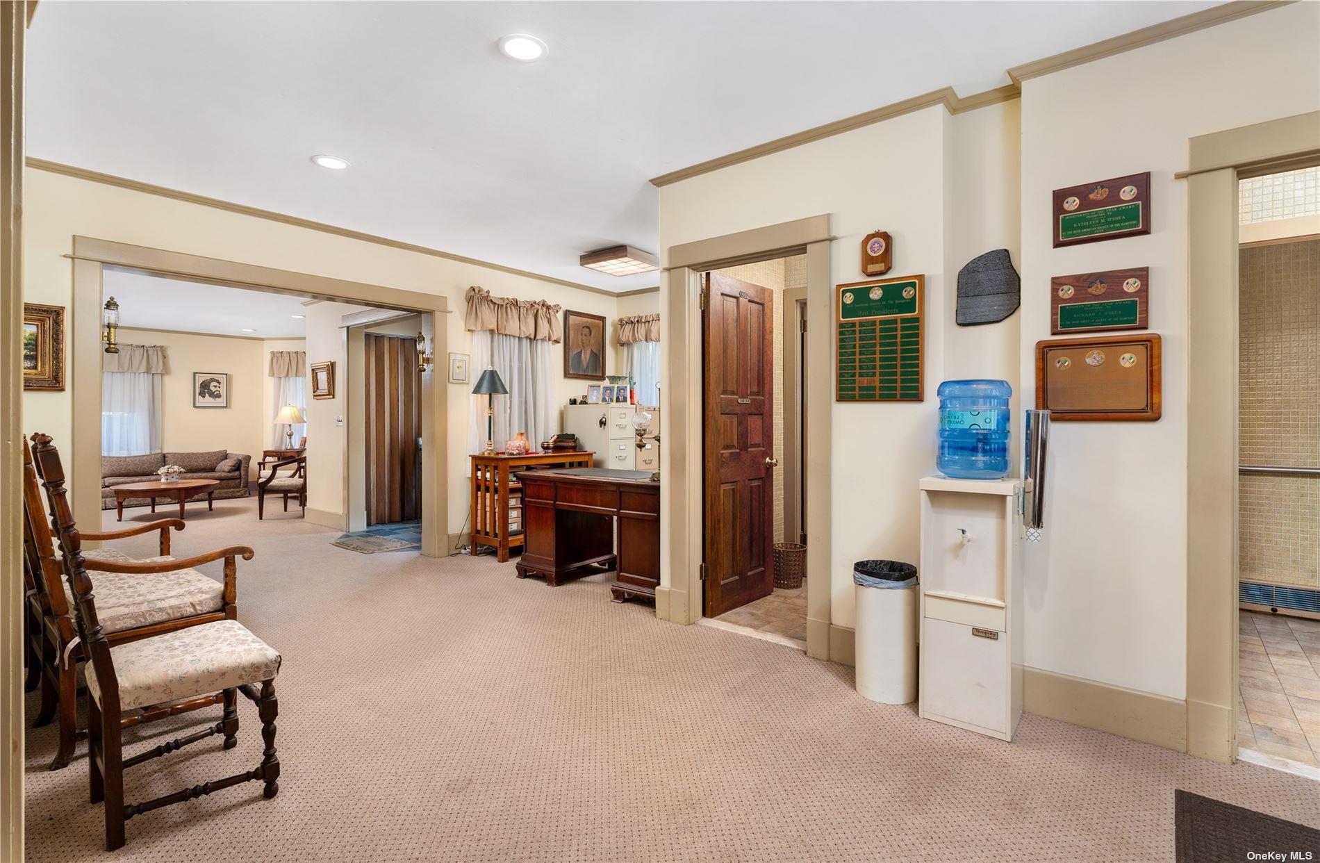 #15 photo, 94 E Montauk Highway, サフォーク郡 Hampton Bays , NY 11946