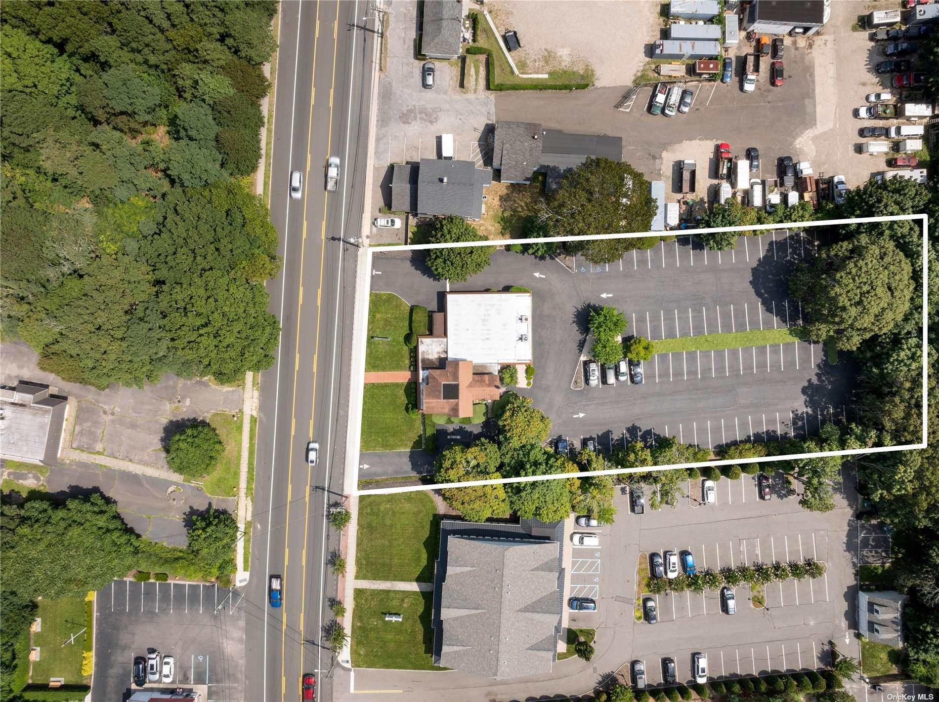 #5 photo, 94 E Montauk Highway, サフォーク郡 Hampton Bays , NY 11946