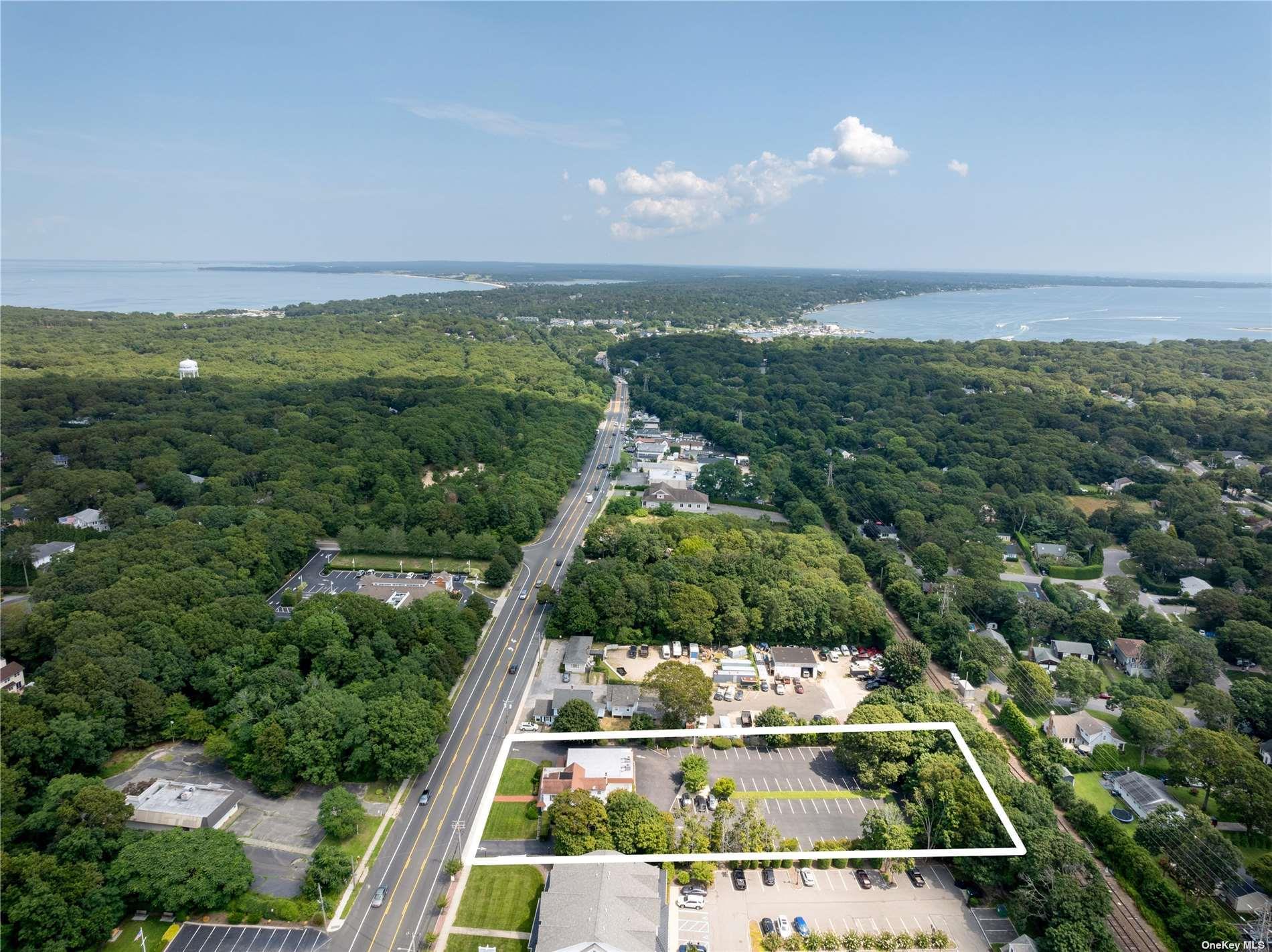 #6 photo, 94 E Montauk Highway, サフォーク郡 Hampton Bays , NY 11946