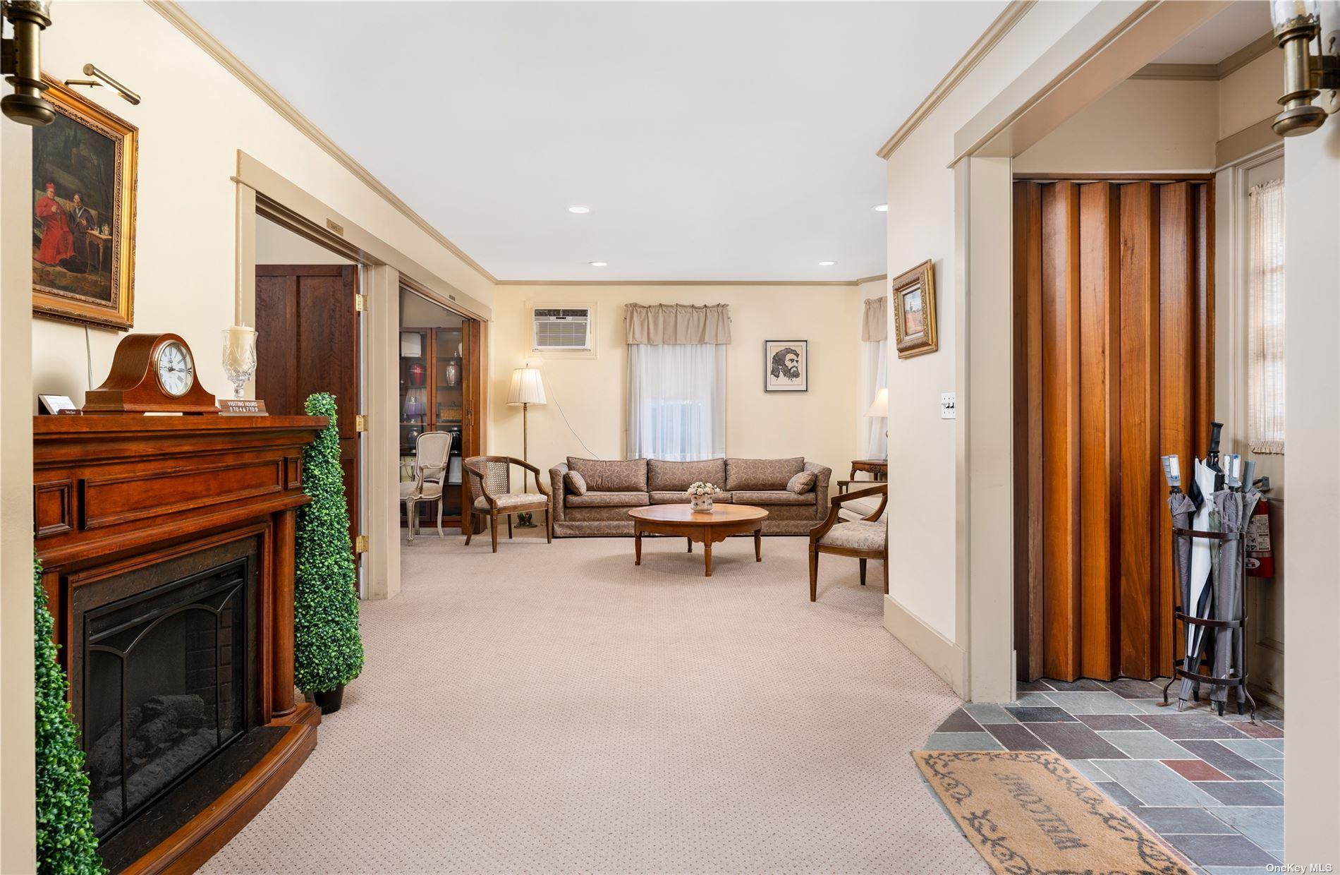 #9 photo, 94 E Montauk Highway, サフォーク郡 Hampton Bays , NY 11946