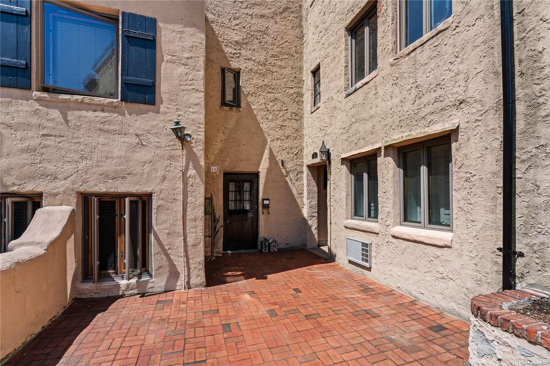 #20 photo, 215 Middle Neck Road, Great Neck , NY 11021