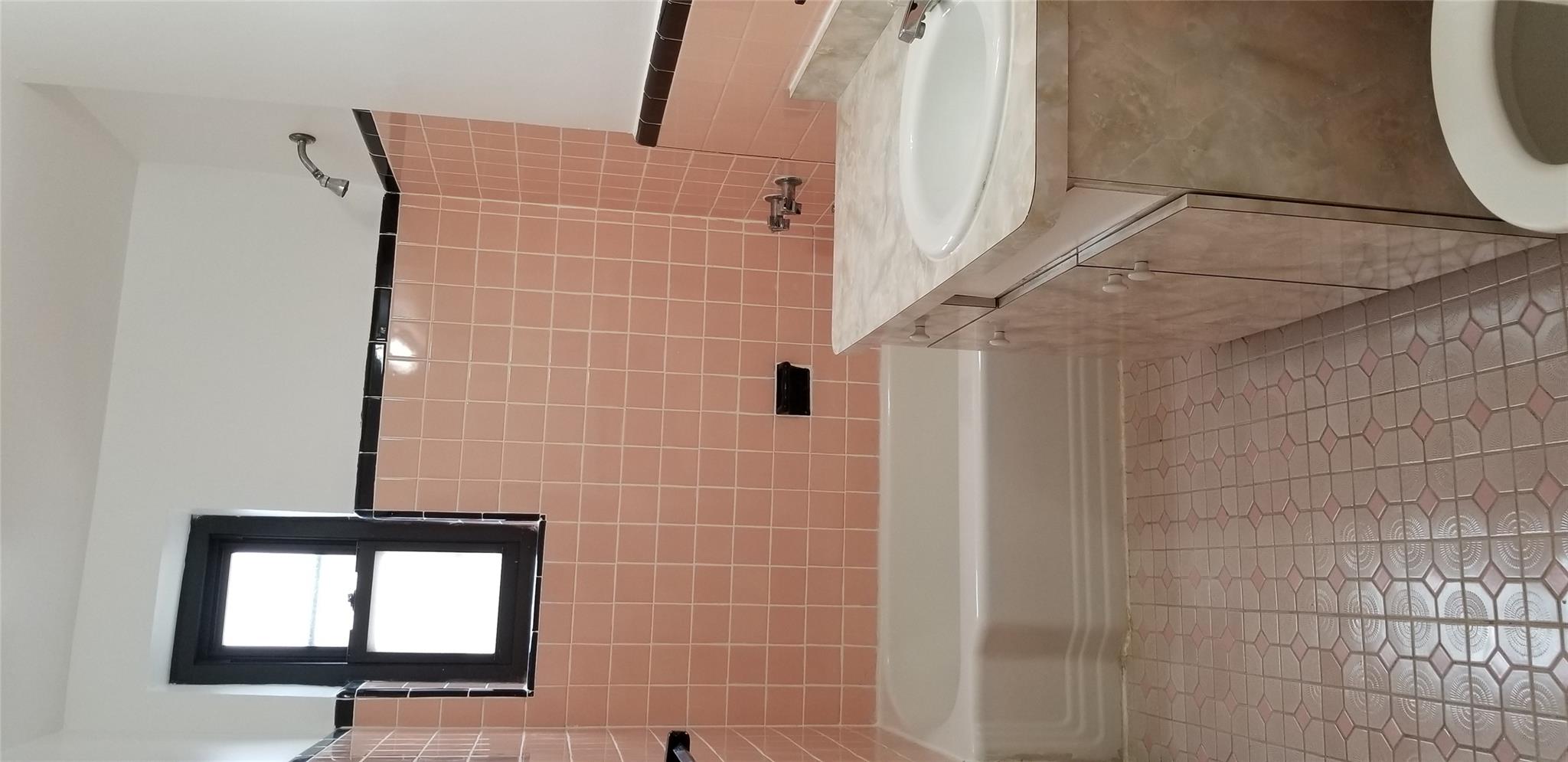 #14 photo, 32-20 92 Street, クイーンズ区 East Elmhurst , NY 11369