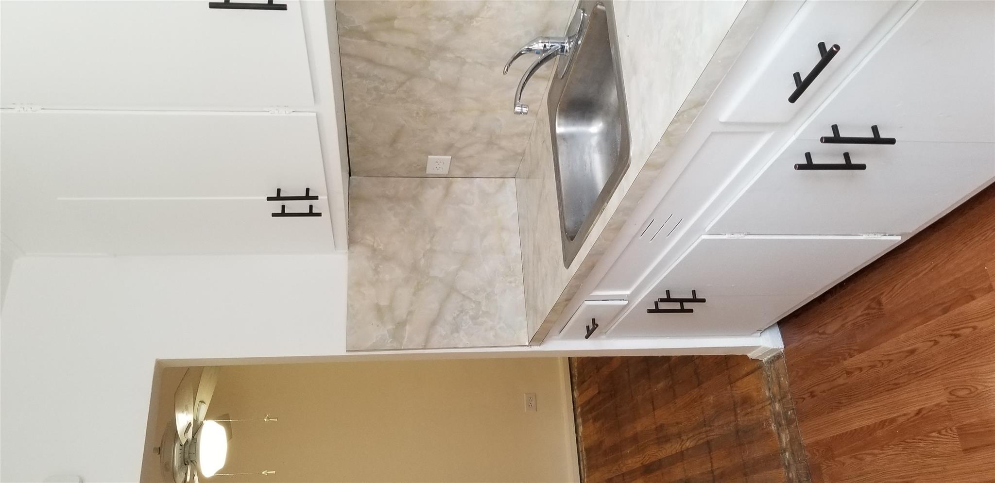 #15 photo, 32-20 92 Street, クイーンズ区 East Elmhurst , NY 11369