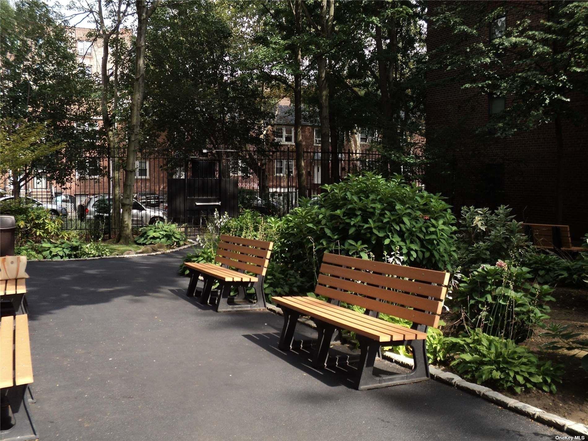 #5 photo, 32-20 92 Street, クイーンズ区 East Elmhurst , NY 11369