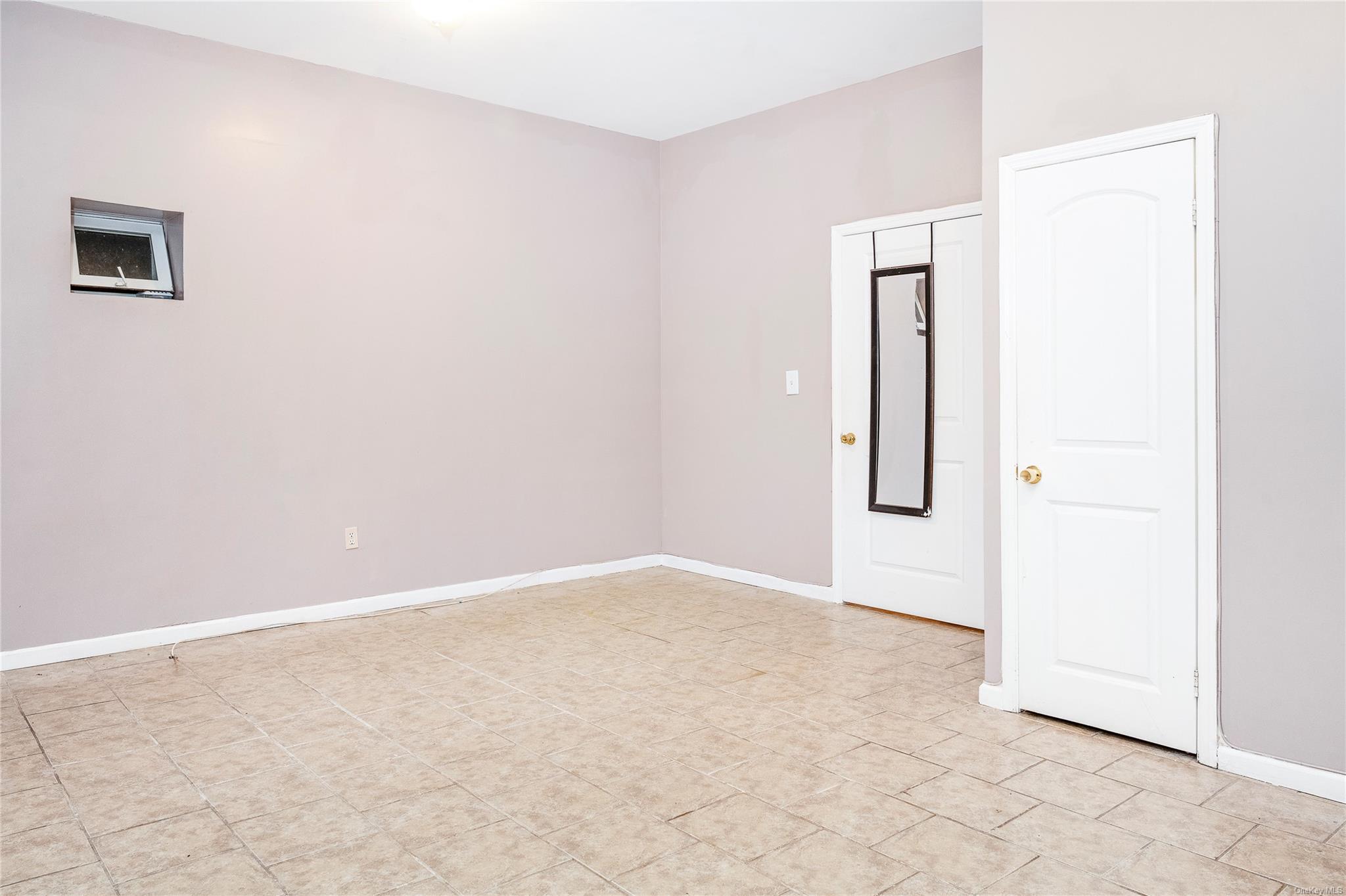 #14 photo, 197-21 Carpenter Avenue, Jamaica , NY 11423