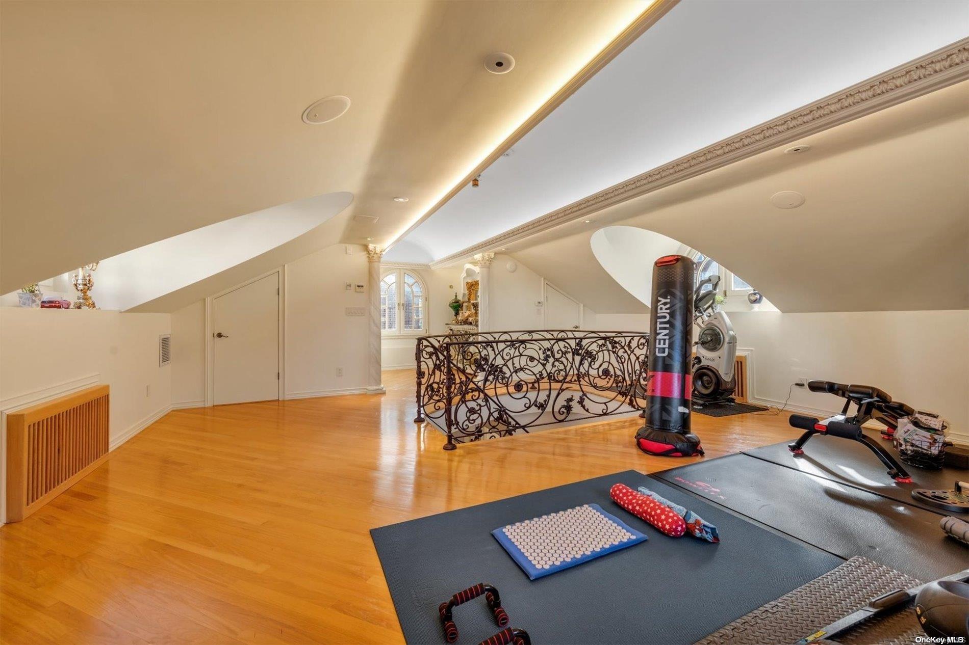 #20 photo, 72-07 112th Street, クイーンズ区 Forest Hills , NY 11375