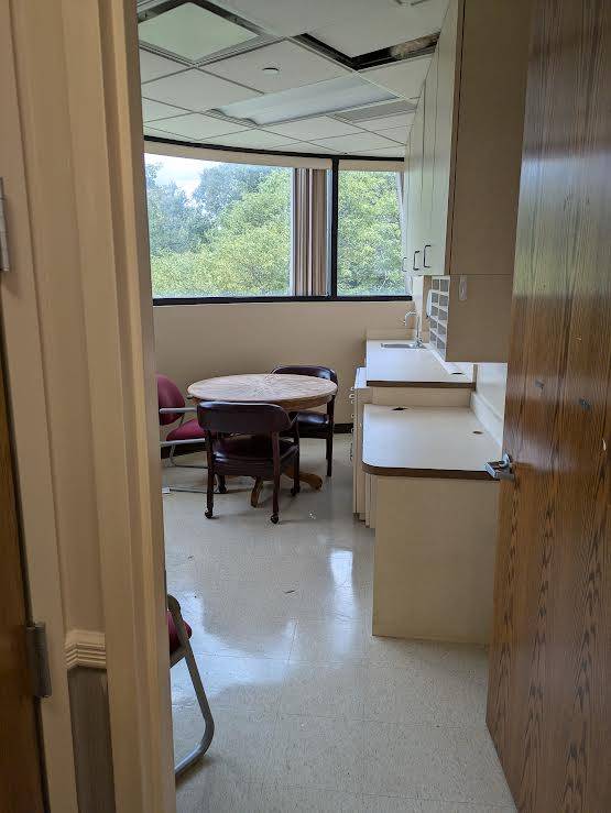 #16 photo, 103 Executive Dr, New Windsor , NY 12553