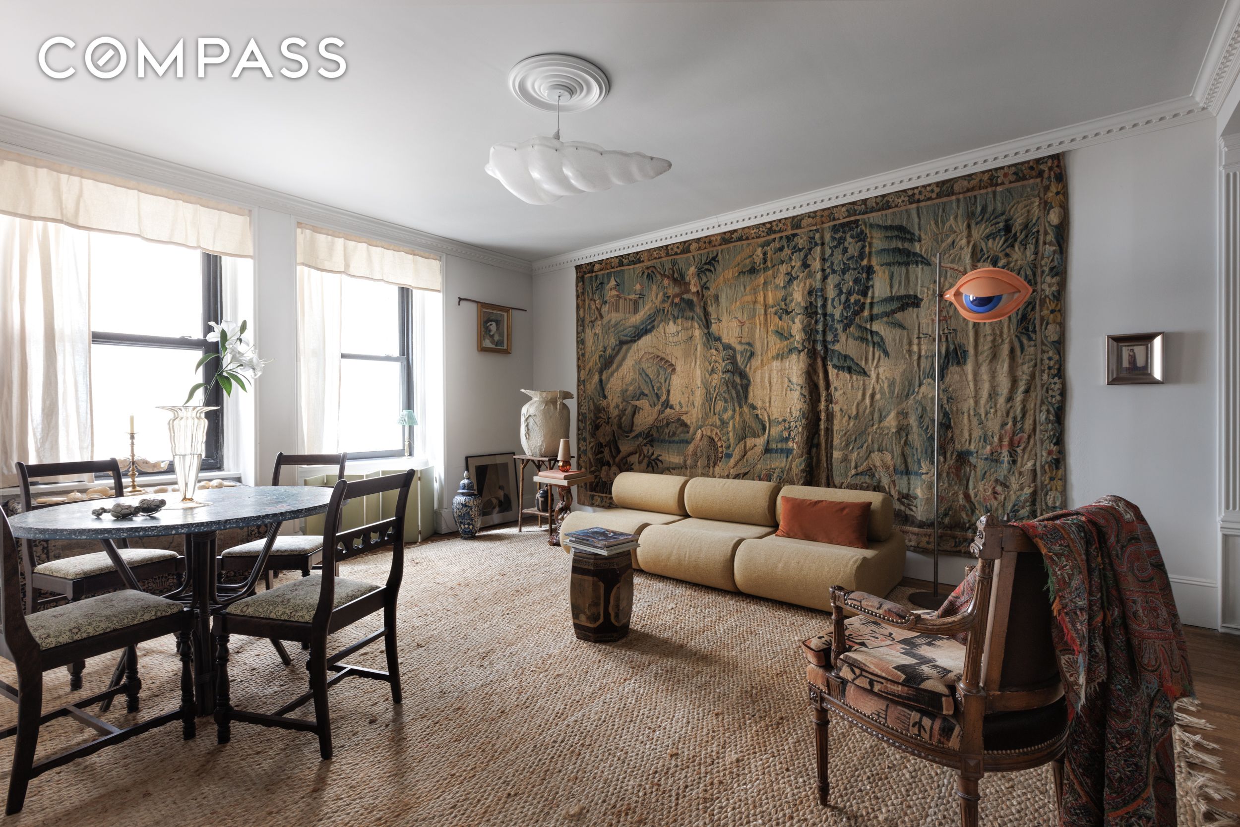 #1 photo, 212 E 48th Street, مانهاتن Midtown East , NY 10017